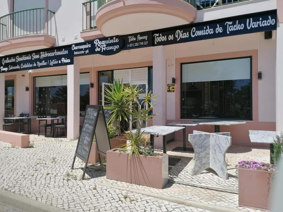 St James Apartment Luz Εξωτερικό φωτογραφία